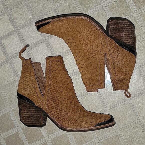 Free People Jeffrey Campbell Cromwell Hunt the Plains Western Boots - Picture 5 of 15